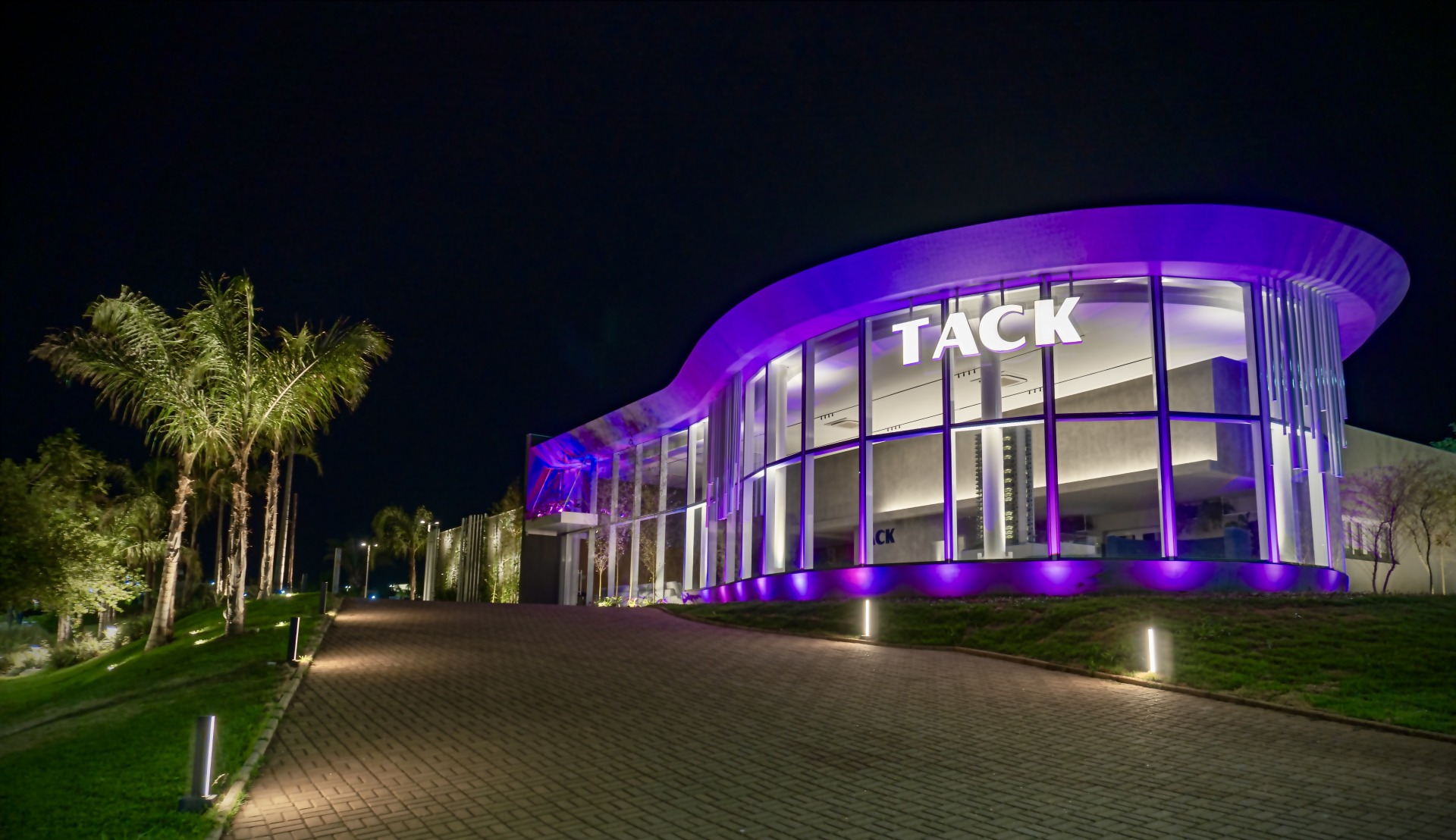 Tack Incorporadora 15 Anos